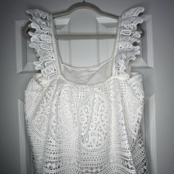 ANTHROPOLOGIE - WHITE Victorian Lace Tank Top! - Picture 2 of 3
